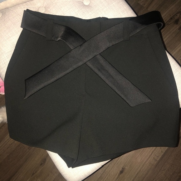 Maje shorts 38 - Picture 1 of 7